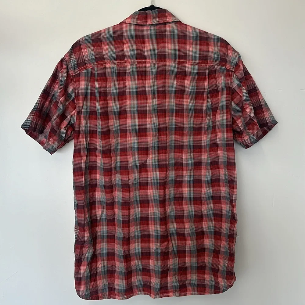 The north face red white and blue short sleeve button down shirt L